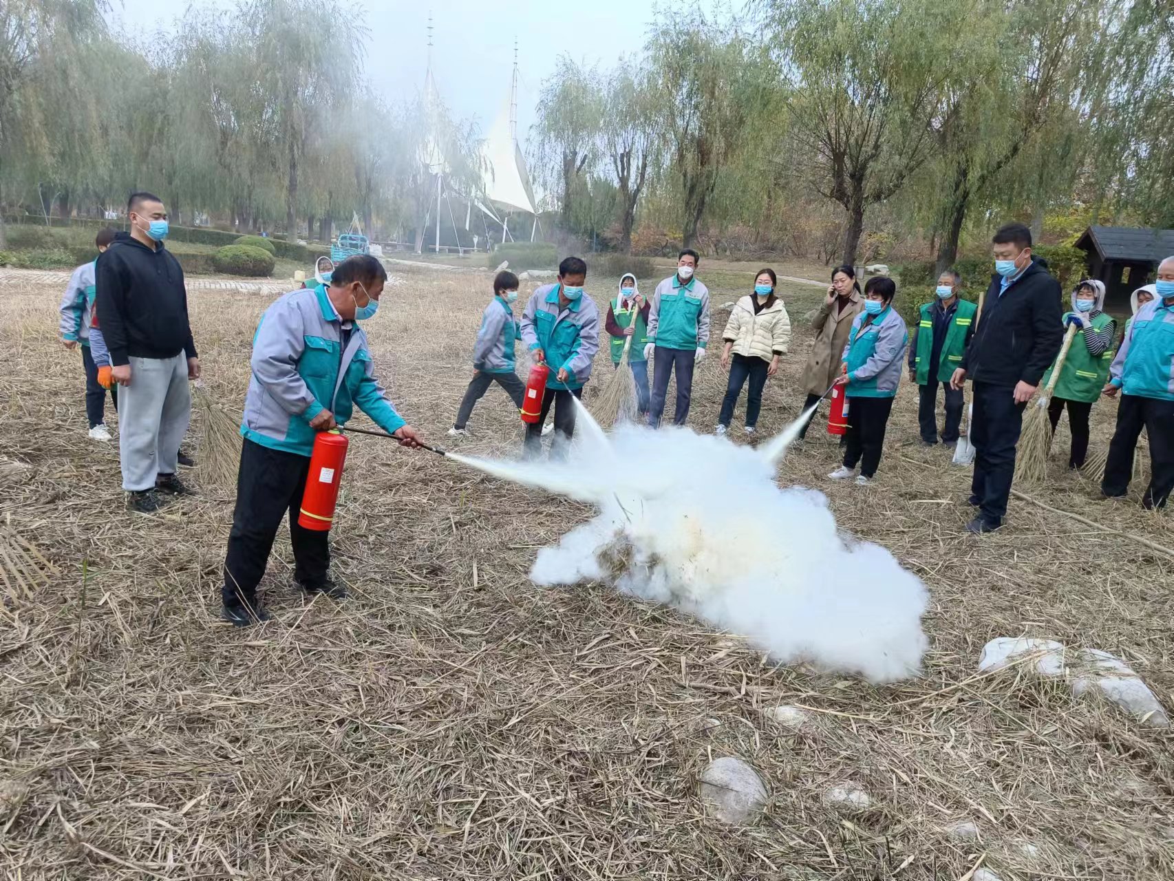 园林动态 | 寿光园林建设集团：开展消防安全演练 拧紧绿地防火“安全阀”